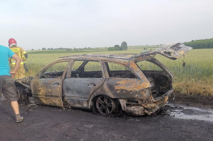 Portal WRC W Panigrodzu spłonął samochód osobowy